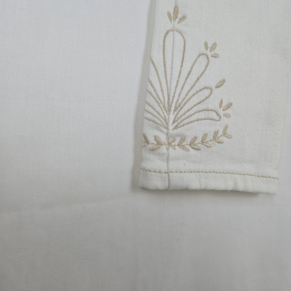 Old Navy Girl Ballerina White Embroidered Adjustable Waist Stretch Jeans 4T NWOT